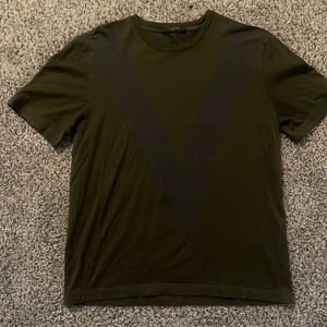 gently worn,Louis Vuitton Short Sleeve “V” T-Shirt. Size large.